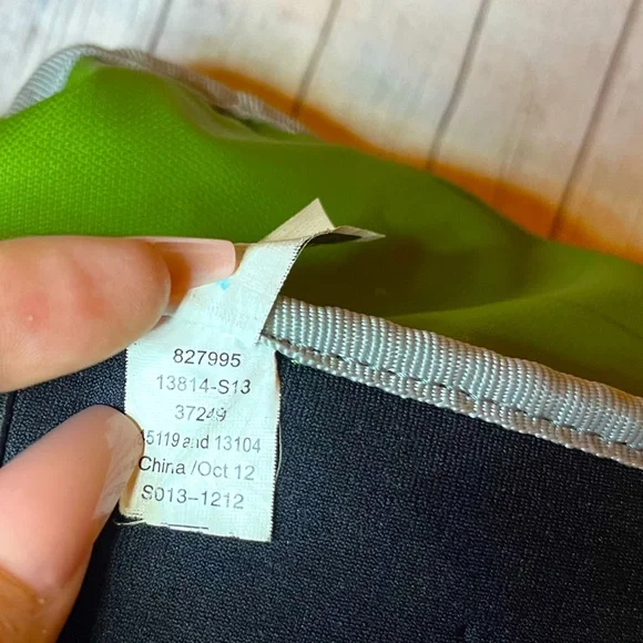 REI crossbody/shoulder bag - Picture 9 of 11